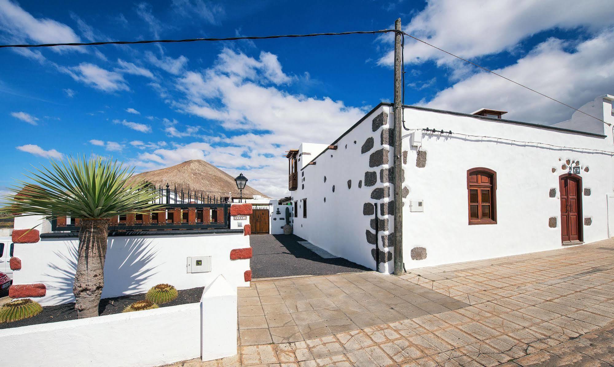 Maison d'hôtes Casa Emblematica Garaday Lanzarote à Tinajo Extérieur photo